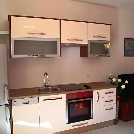 Apartamento With Swimming Pool Preko, Ugljan - 14163 *