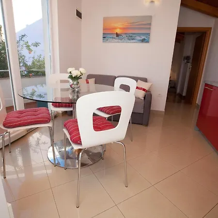 With A Swimming Pool Preko, Ugljan - 14163 Apartman *