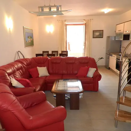 דירה With Swimming Pool Preko, Ugljan - 14163